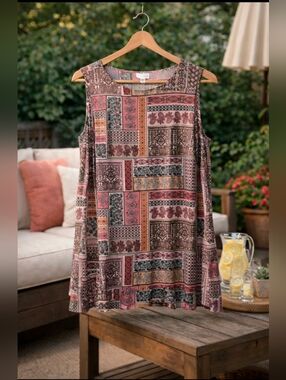 J.Jill | Women's Medium | Sleeveless Tunic Style with Flowy One Tier Hem